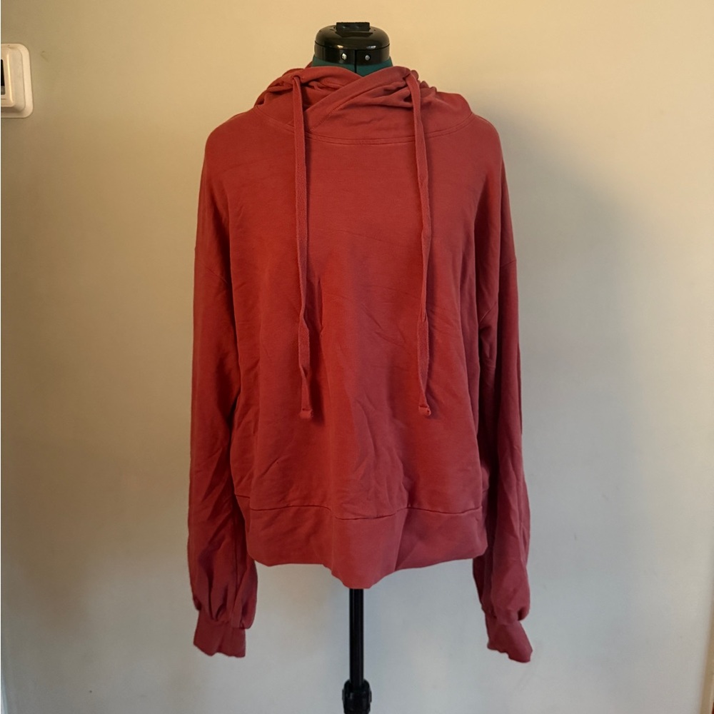ALO Burnt Orange/Red Soft Pullover Hoodie - Medium